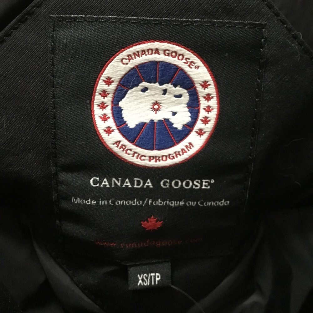 Canada Goose Ladies Whistler Parka - Black - Picture 5 of 6